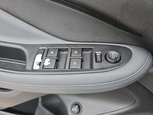 Used 2020 Buick Envision Essence image 28