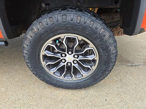 Used 2019 Chevrolet Colorado ZR2 image 33