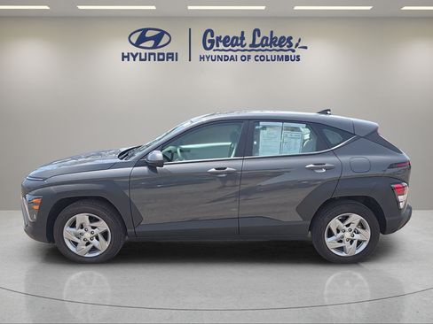 Used 2026 Hyundai Kona SE FWD image 2