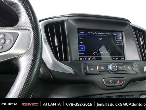 Used 2024 GMC Terrain SLE FWD image 12