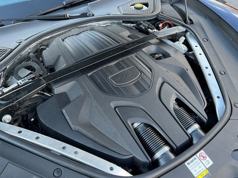 Used 2023 Porsche Panamera 4 Platinum Edition image 39