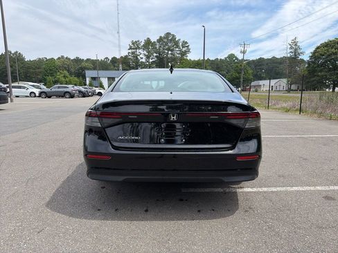 Used 2024 Honda Accord EX image 6