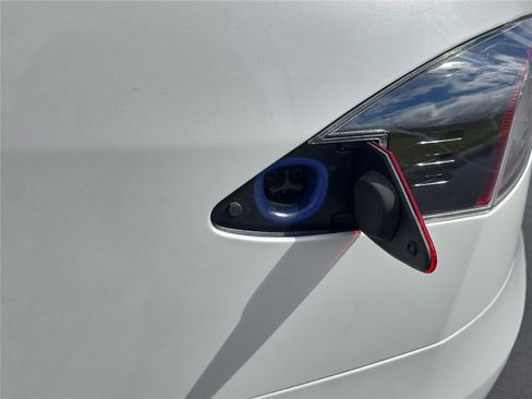 Used 2019 Tesla Model S 100D image 25