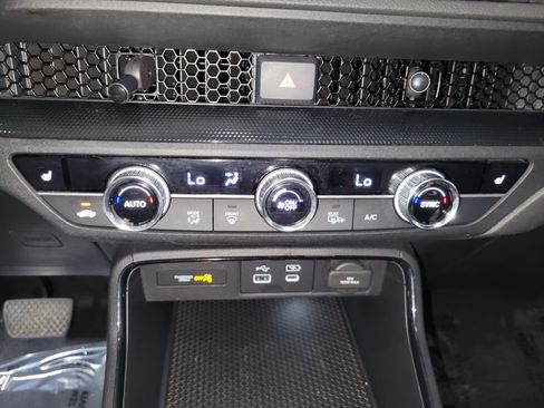 Used 2024 Honda CR-V Sport image 32