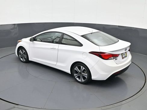 Used 2014 Hyundai Elantra FWD image 19