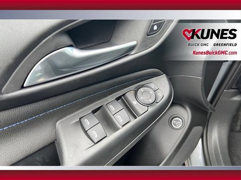 New 2026 Buick Envista Sport Touring w/ Convenience I Package FWD image 18