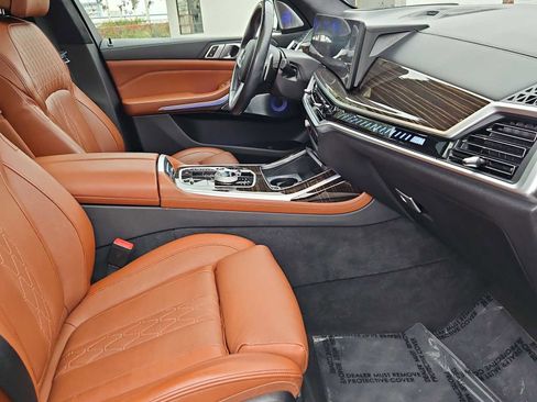 Used 2023 BMW X7 M60i w/ Executive Package image 24