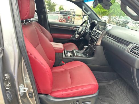 Used 2022 Lexus GX 460 Premium w/ Premium Package AWD/4WD image 35