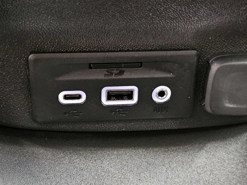 Used 2019 Chevrolet Malibu Premier w/ Sun and Wheel Package FWD image 21