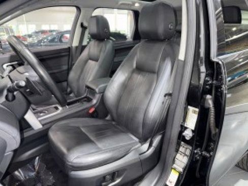 Used 2019 Land Rover Discovery Sport HSE AWD/4WD image 5