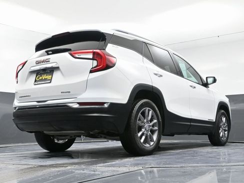 Used 2024 GMC Terrain SLT image 54