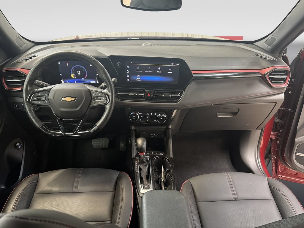 Used 2025 Chevrolet TrailBlazer RS w/ Convenience Package FWD image 11