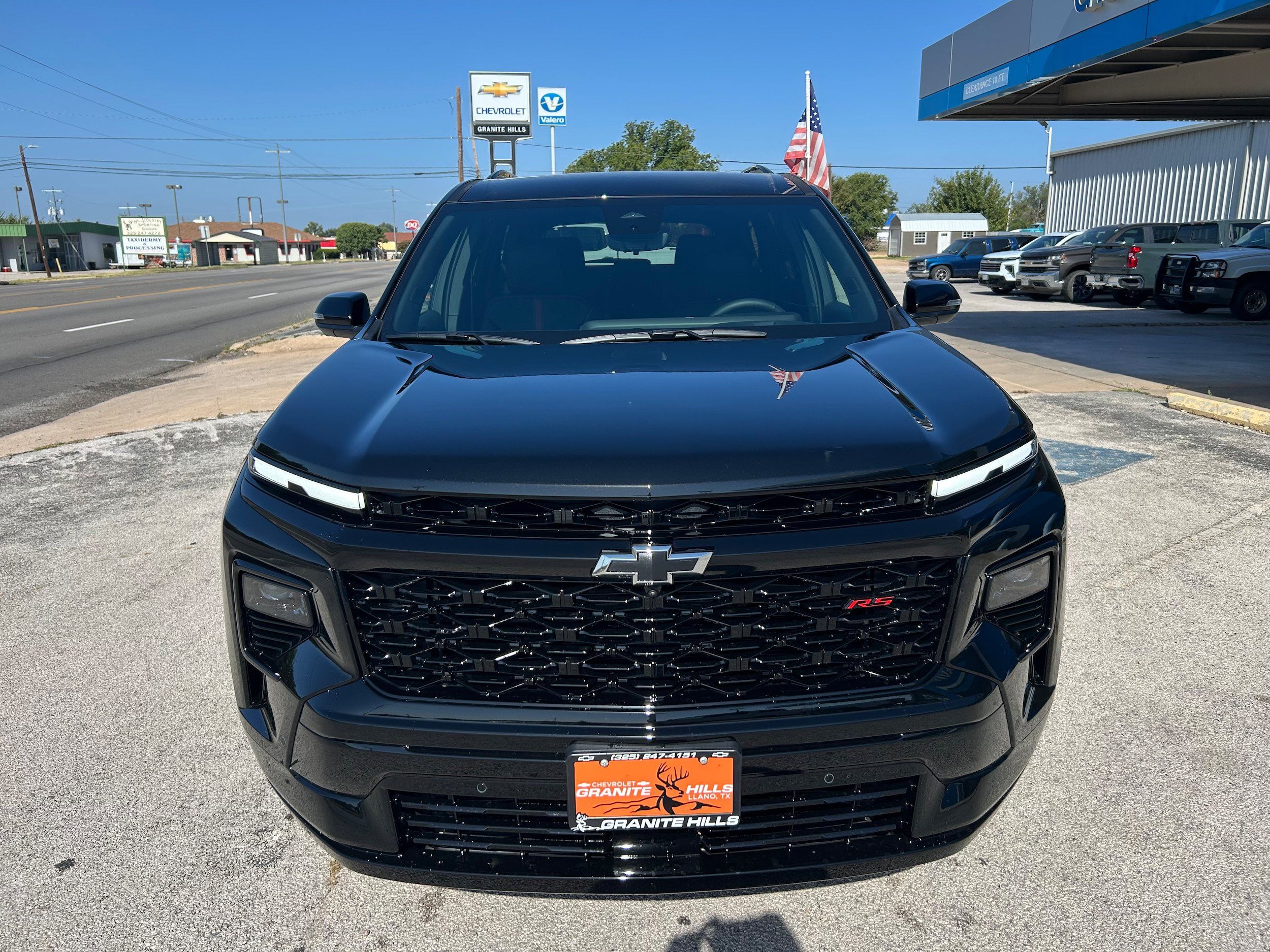 New 2026 Chevrolet Traverse RS FWD image 2