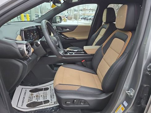 Used 2025 Chevrolet Equinox ACTIV image 14