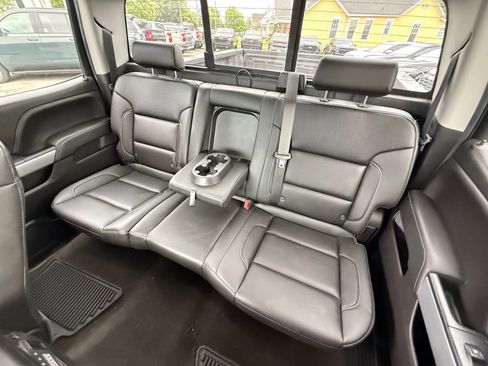 Used 2018 Chevrolet Silverado 1500 LTZ Z71 w/ LTZ Plus Package AWD/4WD image 17