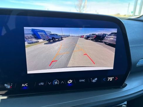 Certified 2025 Chevrolet Traverse LT image 20