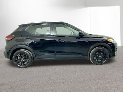 Used 2023 Nissan Kicks SV image 33