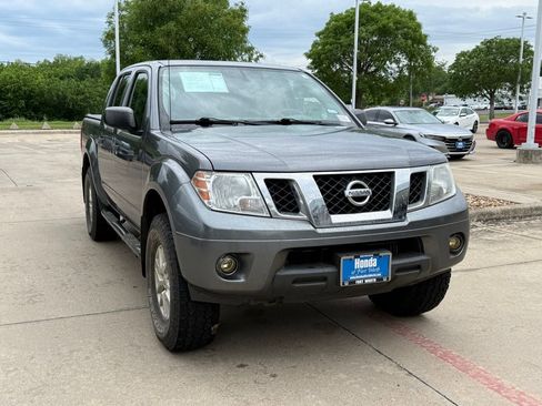 Used 2019 Nissan Frontier SV AWD/4WD image 9