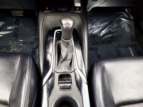 Used 2020 Toyota Corolla XSE FWD image 38