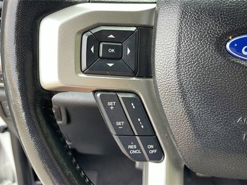 Used 2021 Ford F250 Lariat image 29