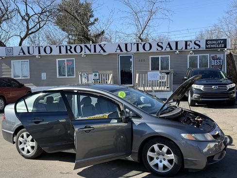 Used 2010 Honda Civic LX image 19