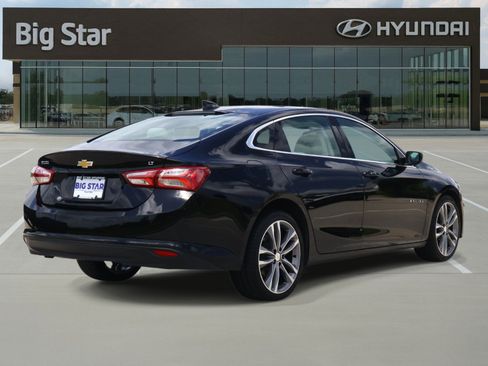 Used 2024 Chevrolet Malibu LT FWD image 4