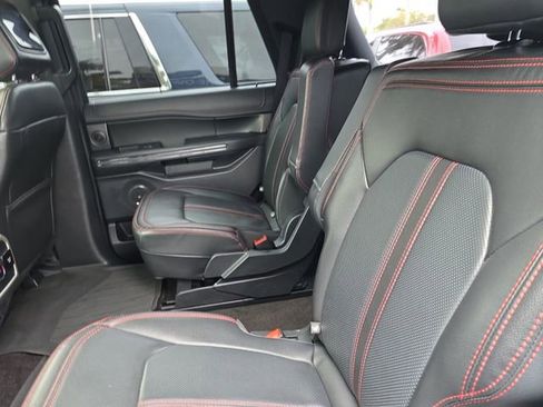 Used 2022 Ford Expedition Limited RWD image 13