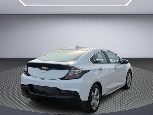 Used 2017 Chevrolet Volt LT w/ Comfort Package image 7