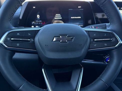 New 2026 Chevrolet Equinox LT w/ Convenience Package II image 24