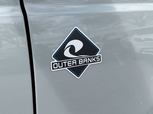 Used 2024 Ford Bronco Outer Banks image 14