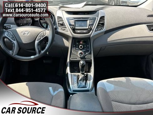 Used 2016 Hyundai Elantra SE w/ Option Group 02 FWD image 14