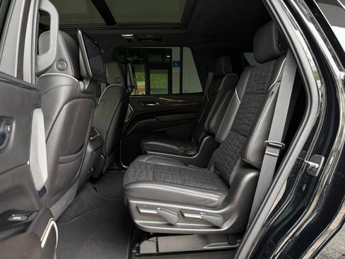 Used 2021 Cadillac Escalade Sport Platinum image 22