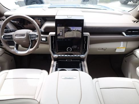New 2026 GMC Yukon XL Denali AWD/4WD image 19