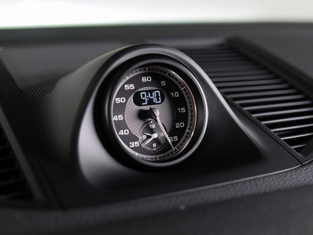 Certified 2026 Porsche Macan AWD/4WD image 24