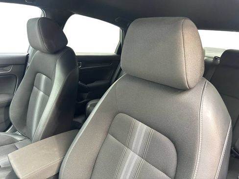 Used 2025 Honda Civic Sport image 28