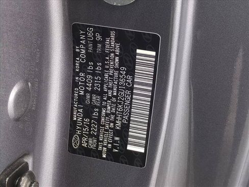 Used 2016 Hyundai Genesis 3.8 RWD image 27