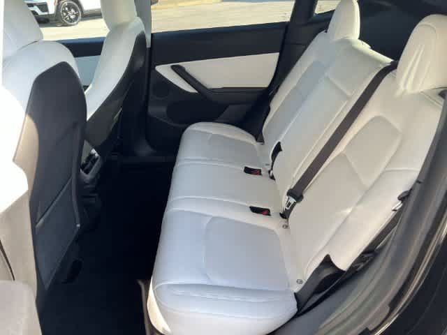 Used 2021 Tesla Model Y Long Range AWD/4WD image 17