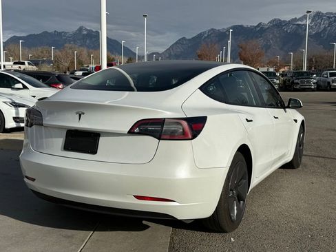Used 2023 Tesla Model 3 Standard Range image 8
