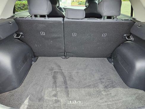 Used 2025 Kia Niro LX FWD image 13