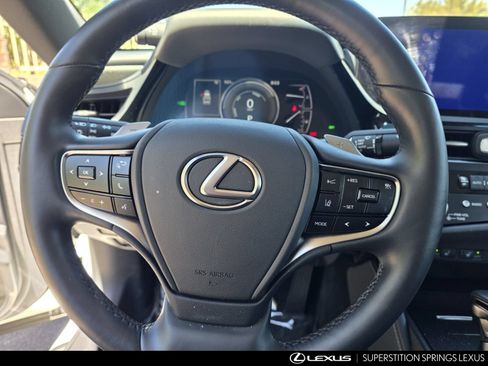 Certified 2025 Lexus ES 300h w/ Premium Package FWD image 23