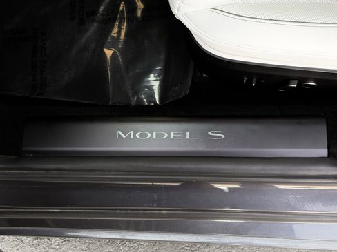 Used 2022 Tesla Model S Plaid AWD/4WD image 17