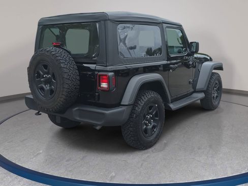 Used 2025 Jeep Wrangler Sport AWD/4WD image 5