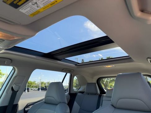 Certified 2019 Toyota RAV4 Limited AWD/4WD image 35
