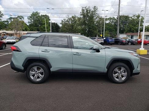 Used 2023 Toyota RAV4 XLE AWD/4WD image 7