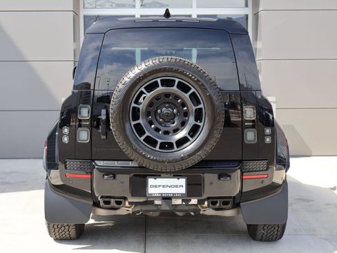 New 2026 Land Rover Defender 110 OCTA image 7