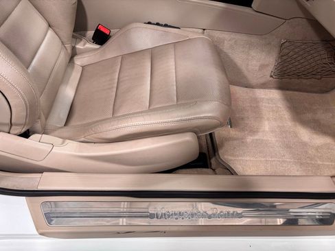 Used 2012 Mercedes-Benz E 350 Cabriolet image 17