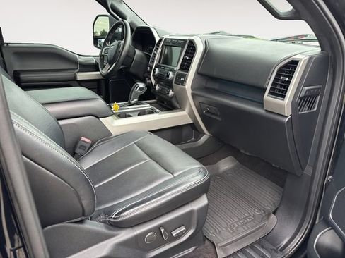 Used 2018 Ford F150 Lariat w/ Equipment Group 502A Luxury AWD/4WD image 10