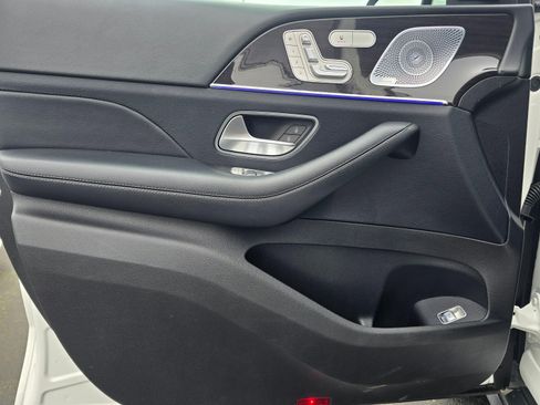 Used 2020 Mercedes-Benz GLE 450 4MATIC image 36