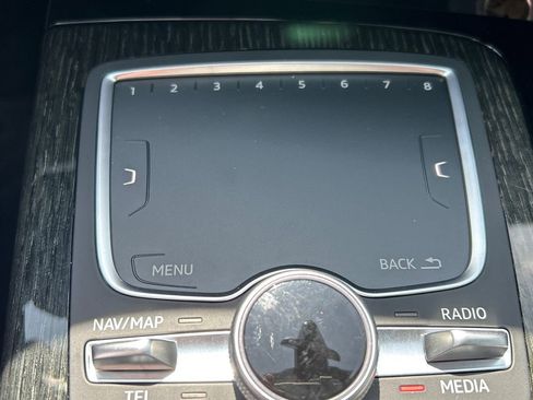 Used 2017 Audi Q7 3.0T Premium Plus w/ Premium Plus Package image 43