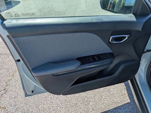 Used 2025 Kia K4 EX FWD image 10